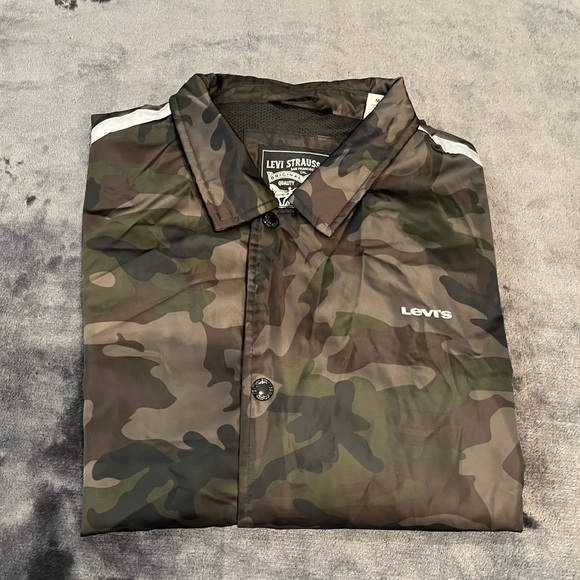 Levi’s Shell Jacket - Medium - Picture 16 of 16